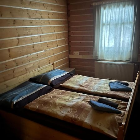 Penzion Lesni Zatisi- Гаррахов Екстер'єр фото